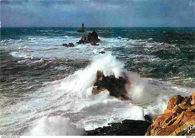 Postcard - 29 - La Pointe du Raz - Le Phare de la Vieille - Un Jour de Temp