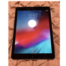 Apple iPad Air Series 1st Gen A1474 Wi  Fi 9.7 in Tablet, Silver