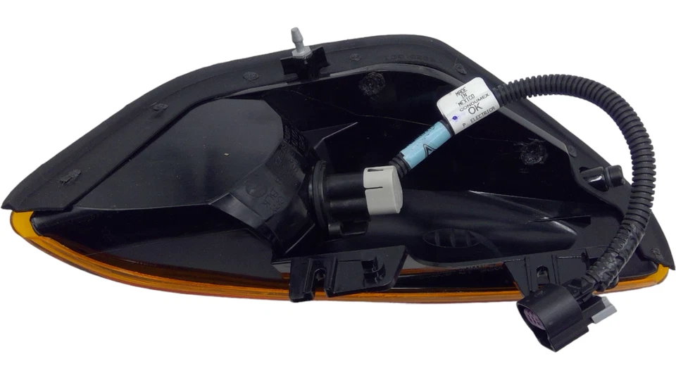 SE ADAPTA A *LÁMPARA GM ASM PARK & FRT SI MKR 12335579 GM - NUEVO OEM Foto 2 de 4