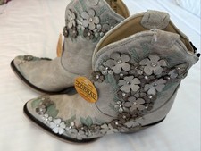 Corral Leather Floral Overlay Embroidered Stud Crystals Snip Toe Boots 7.5 NWT