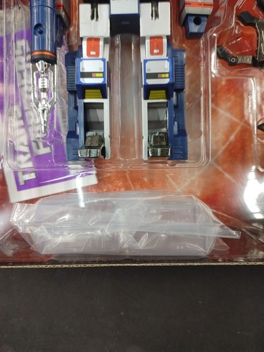 TRANSFORMERS 2009 SDCC EXCLUSIVE 25 YEARS UNIVERSE G1 SOUNDWAVE COMPLETE IN BOX - Picture 9 of 9