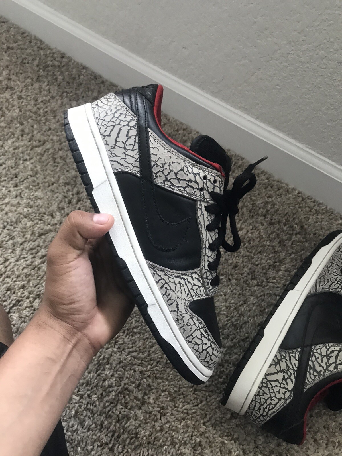supreme dunk black cement