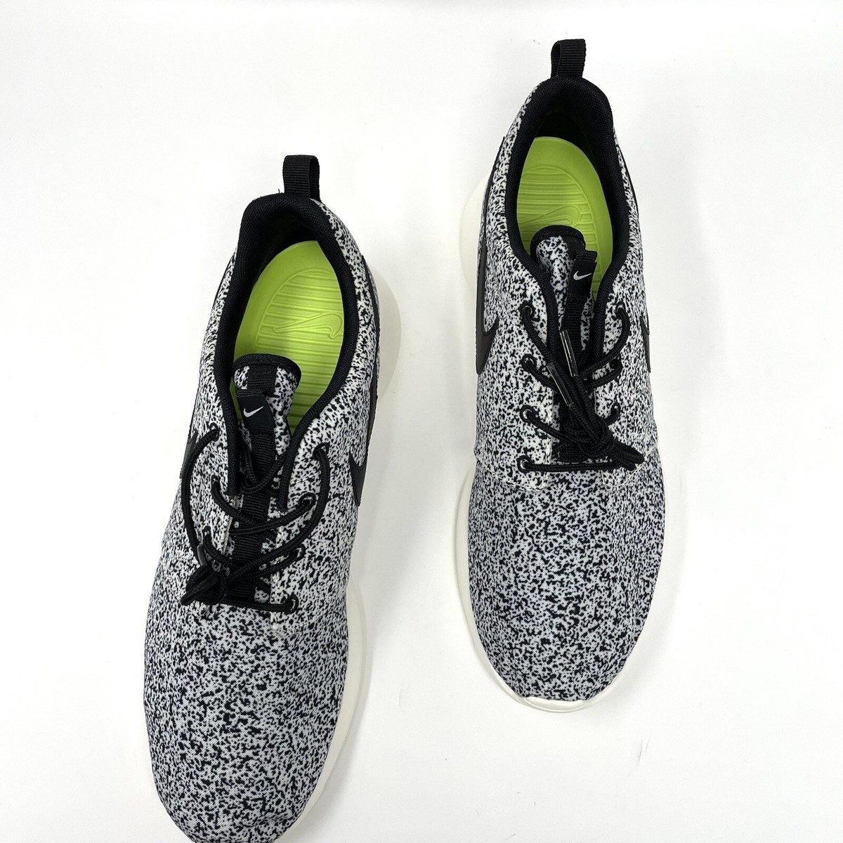 nike roshe black and white speckled