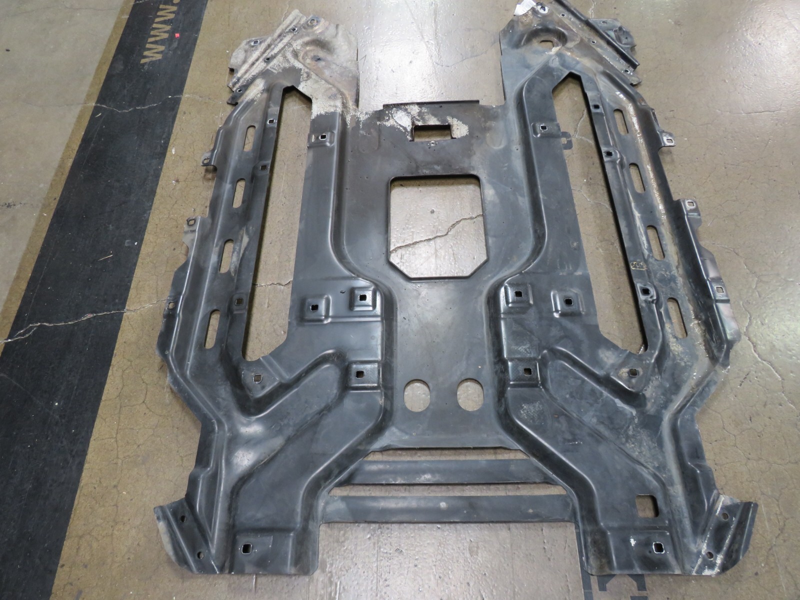 Maserati Granturismo, GranCabrio, Lower Under Tray, Used, P/N 81451800