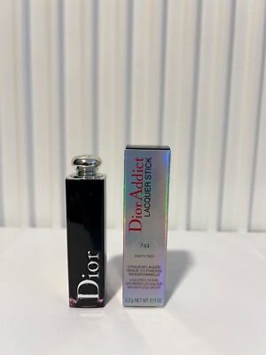 DIOR ADDICT Lippenstift Lack Stick Lippenstift 744 Party Red DIOR 3,2g Feuchtigkeitsspendend