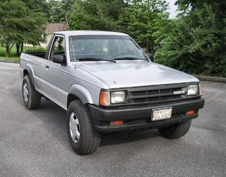 Прозрачная угловая лампа для Mazda Bravo серии B2000 B2200 B2600 Lh+rh 85–96 - Изображение 2 из 4