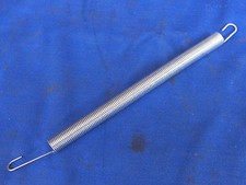 JAGUAR DAIMLER CARB THROTTLE RETURN SPRING FITS MARK 2 MK 10 420 S-TYPE C13355/1