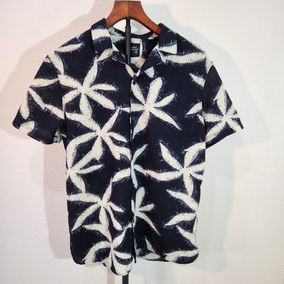 Essex Crossing Men s Medium Hawaiian Aloha Shirt Bold Palm Print Textured