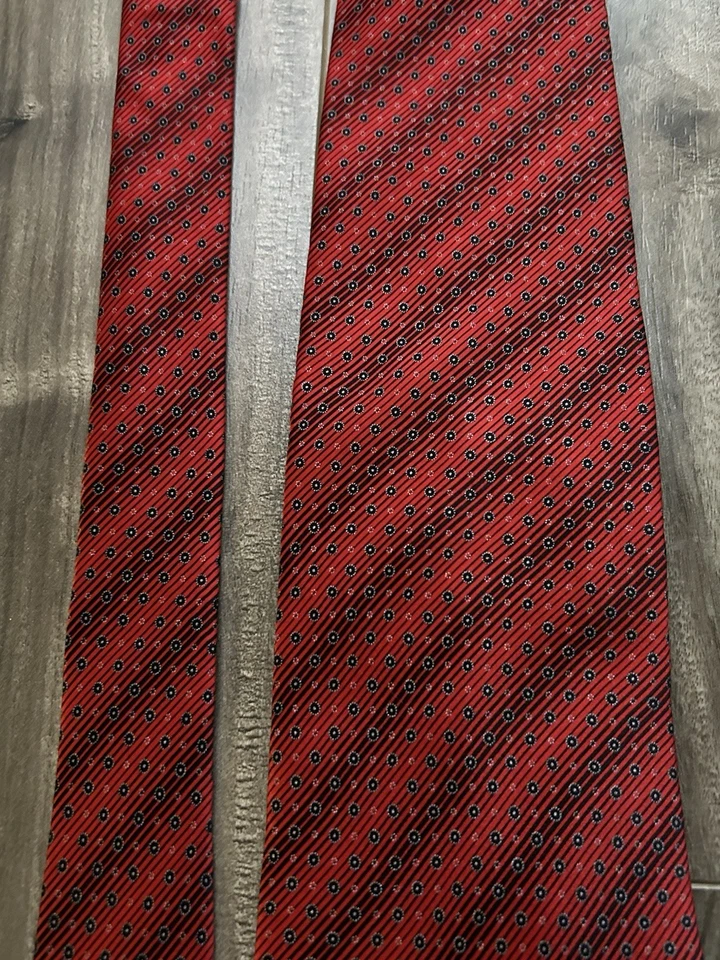 Corbata de seda Gianni Viera para hombre Italia roja negra a rayas 3 3/4 X 59 Foto 4 de 4
