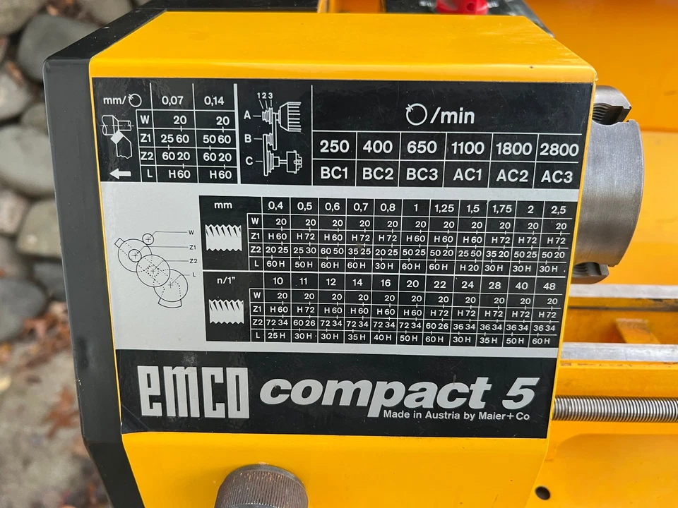 Torno compacto EMCO 5 con accesorio de fresado - Austria - Estado de funcionamiento Foto 2 de 4
