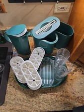 Tupperware 1982 Vintage Picnic Set