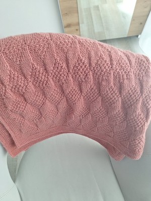 Handgestrickte Babydecke 88×95. Neu.