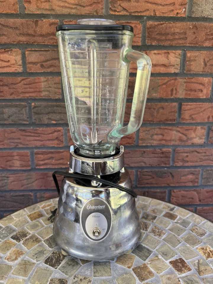 Vintage Oster Classic Blender Stainless Osterizer Beehive MCM Retro 500 Watt - Image 2 of 4