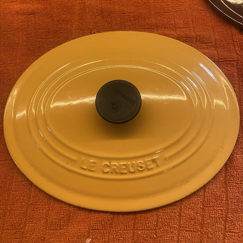 Le Creuset Yellow Oval Enamel Cast Iron Lid Size 25 Made in France