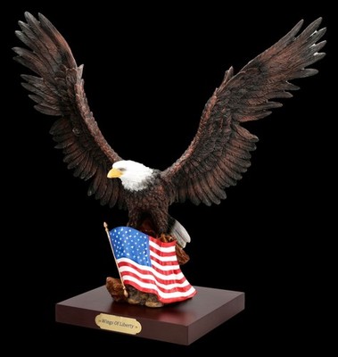 Adlerfigur mit US Flagge - Wings of Liberty - Freiheits-Symbol Figur - H 43,5 cm