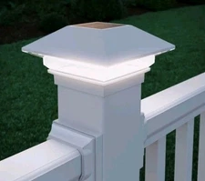 Deckorators White Solar LED Deck Post Cap Light for 4x4 Wood Posts NEW