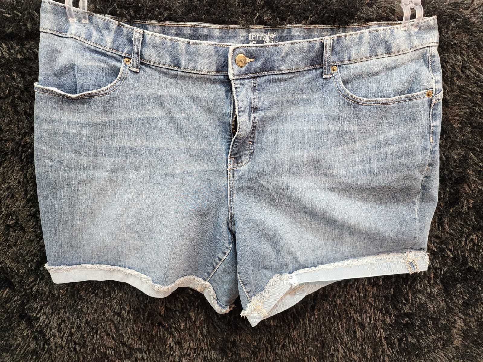Terra Sky Light Wash Cuffed Shorts Size 24W