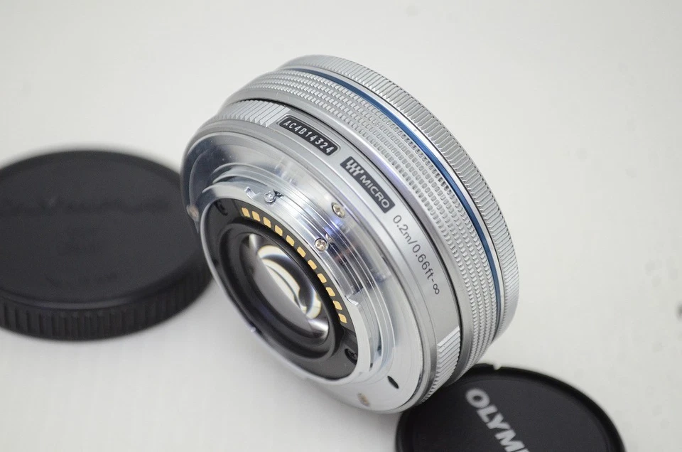 OLYMPUS M.ZUIKO DIGITAL ED 14-42mm F3.5-5.6 EZ Silver Lens Micro 4/3 #251112x - Image 3 of 4