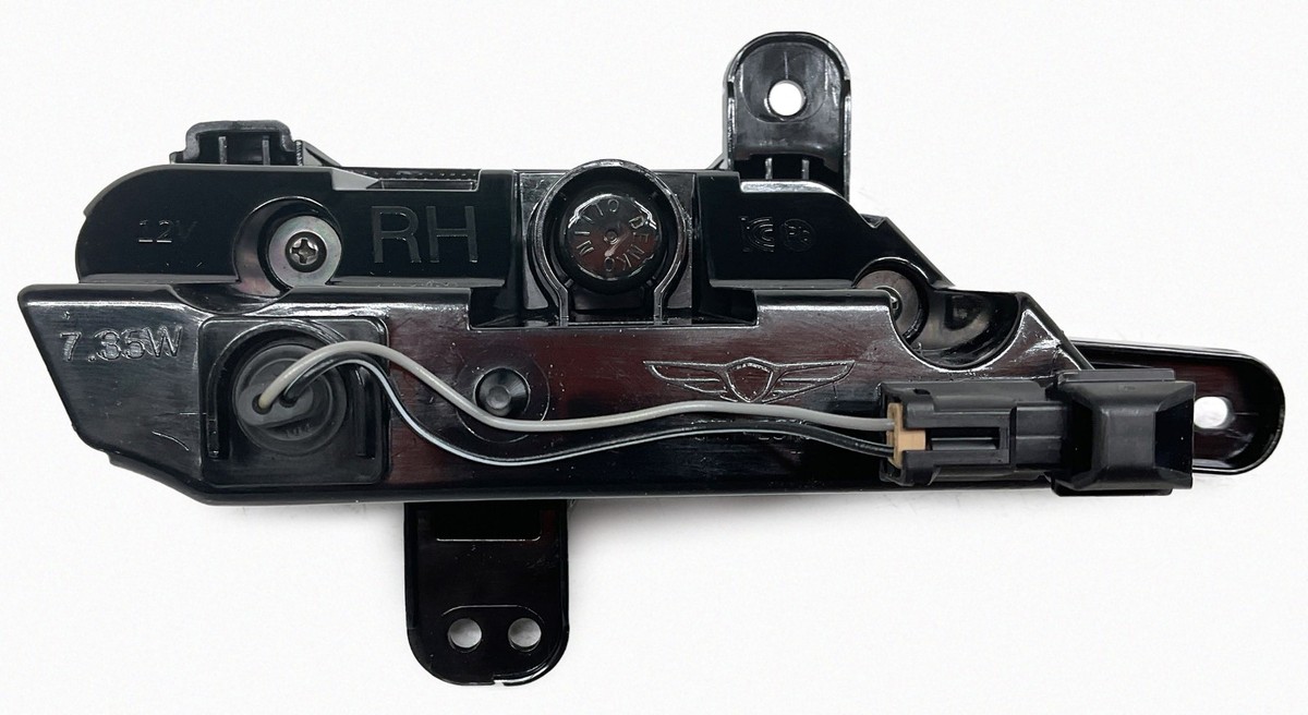 OEM LED Reverse Backup Lamp For Genesis GV80 924A4-T6000 | eBay