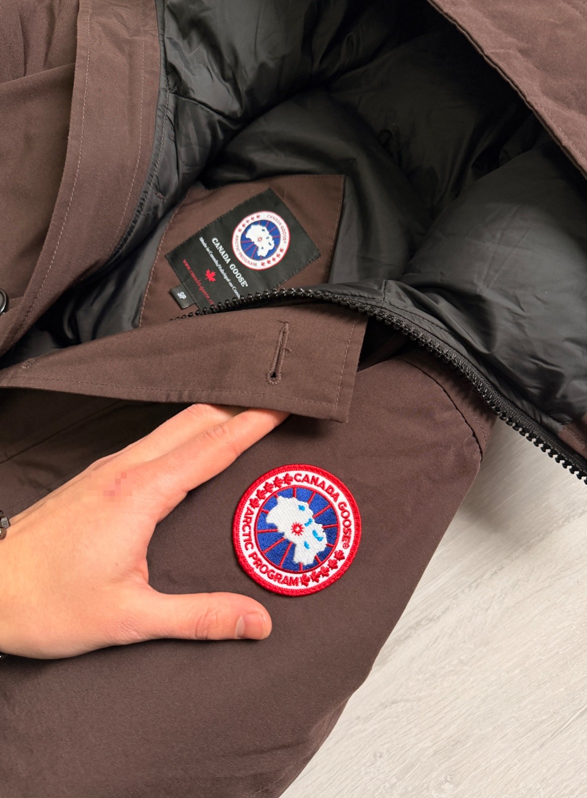 Authentic Men's CANADA GOOSE Chateau Down Puffer Jacket Parka Hooded Size S image 10