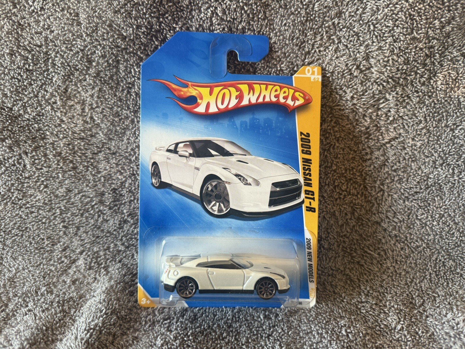 2009 Nissan GTR Hot Wheel Car 001/190