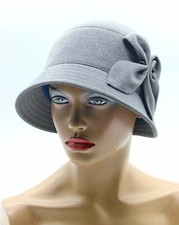 Women's Grey Cloche Hat Stylish 1920s Flapper Look, Elegant Modern