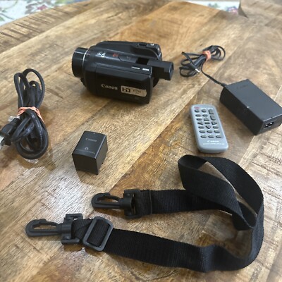 CANON VIXIA HG21 Full HD 12X Optical Zoom 120GB Built-In View