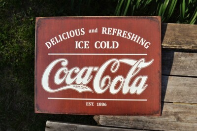 Coca-Cola アイスコールドサイン Amazon.com: Coca-Cola Ice Cold Arrow Embossed Metal Sign