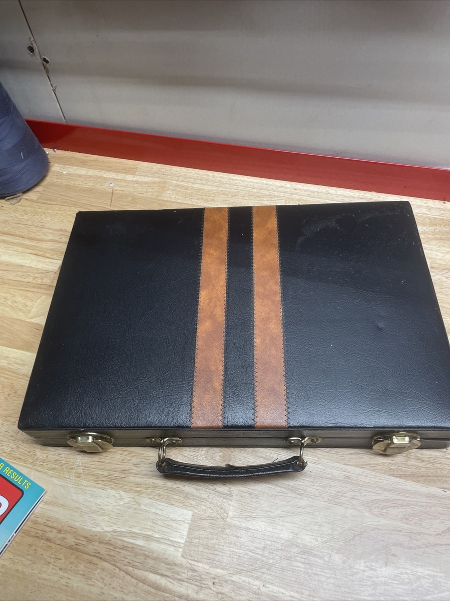 Vintage Backgammon in Brown Faux Leather Case, Metallic Pieces – Éco-Dépôt Montréal