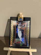 JERMAINE BURTON 2024 SELECT SUITE LEVEL ROOKIE GOLD DRAGON SCALE RC  5/10 Q4602