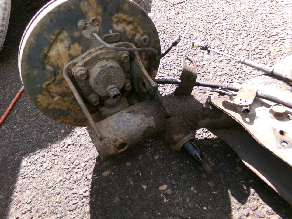 Rear Beam Axle Suspension Bar Sub Frame 04-09 Toyota Prius PICK UP ONLY 11733 - Image 3 of 4