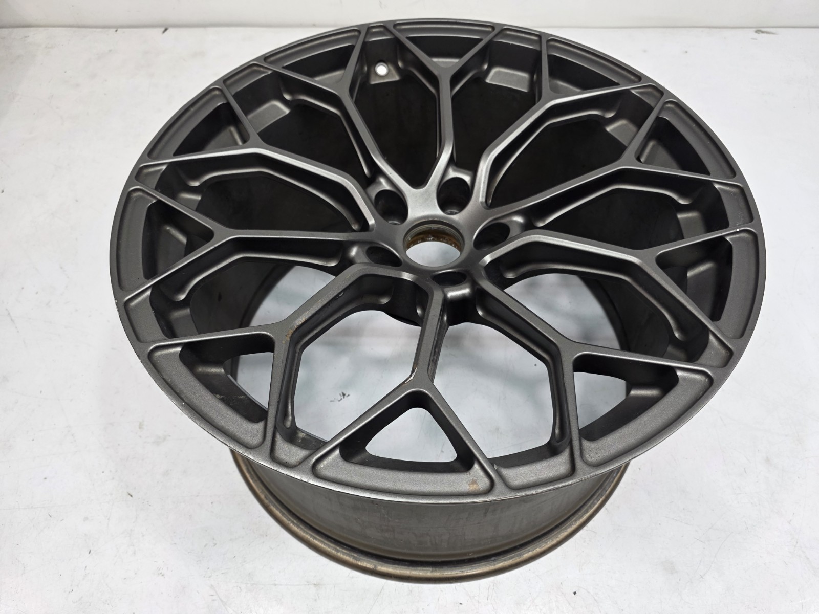 Lamborghini Huracan Rear Wheel P/N 4T0601017