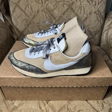 Nike Womens Size 7 Daybreak Golden Gals Twine White Waffle Shoes Sneakers EUC!