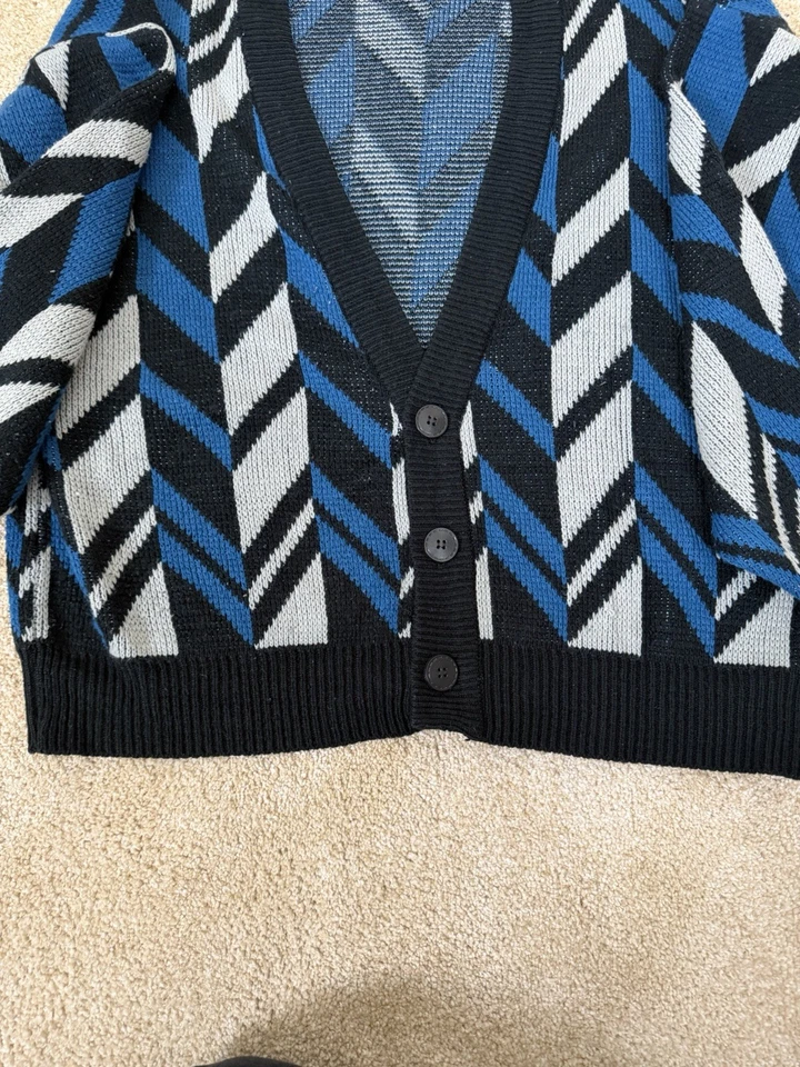 Cárdigan Suéter Vintage Para Hombre L CÓDIGO UNIFORME 100% LANA Retro Años 90 Azul Negro Foto 3 de 4