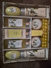 Asquith Somerset England Olive Luxury Gift Collection