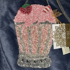 Nuevo con etiquetas Bolso de mano From India to You batido de leche de fresa helado soda con cuentas viral