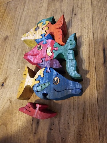 Handmade 15 Piece 3 Fish Wooden Cut Out Puzzle Colorful - Picture 2 of 5
