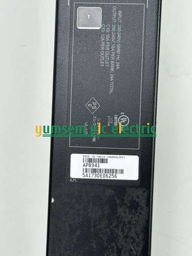 APC Schneider PDU 3x C19 21x C13 outlets AP8941 250V L6-30P 30A 200V+ 208V 5kVA - Afbeelding 3 van 6