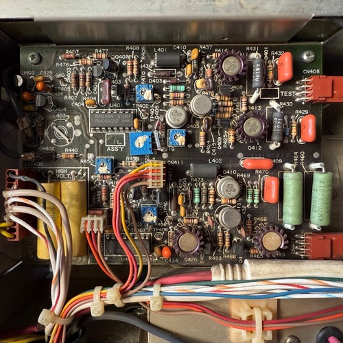 Videotek TVM-620 Waveform Monitor Vectorscope Powers On - Picture 14 of 20