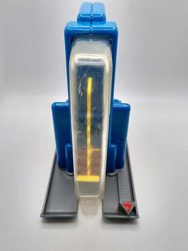 fisher Price Jig Saw push and pops tool box action #7174 1990 works vintage Toy - Picture 4 of 5