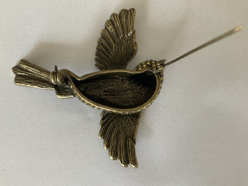 HEIDI DAUS Large Gold Tone Hummingbird Black, Clear, Yellow Crystal Brooch - Picture 3 of 5