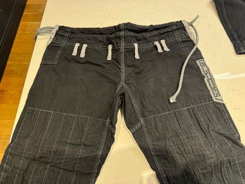 ULTRALITE FORTITUDE 2 Piece KARATE BJJ JUDO JUI JITSU Gi Suit - IBJJF - SMALL M4 - Picture 7 of 24