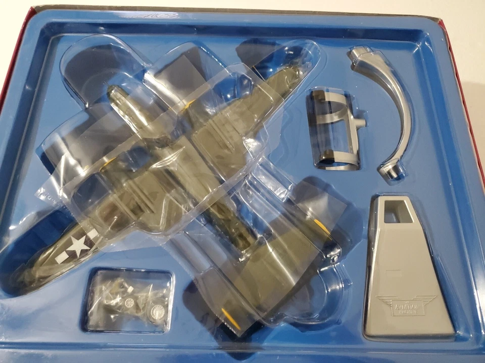 Corgi AA35301 B-25J Mitchell “Heavenly Body” “Crusaders” New Guinea '44 - Image 3 of 4