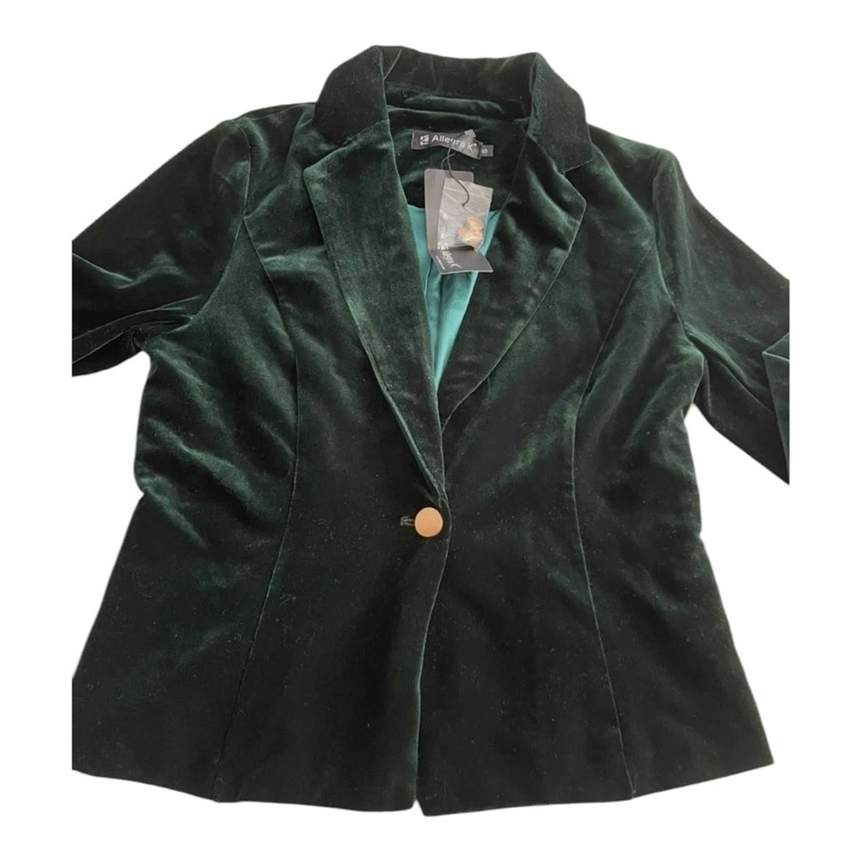 Elegant Green Velvet Women's Blazer - Image 4 of 4
