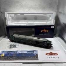BACHMANN 32-478 CLASS 40 DIESEL D210 " EMPRESS OF BRITAIN " BR GREEN 