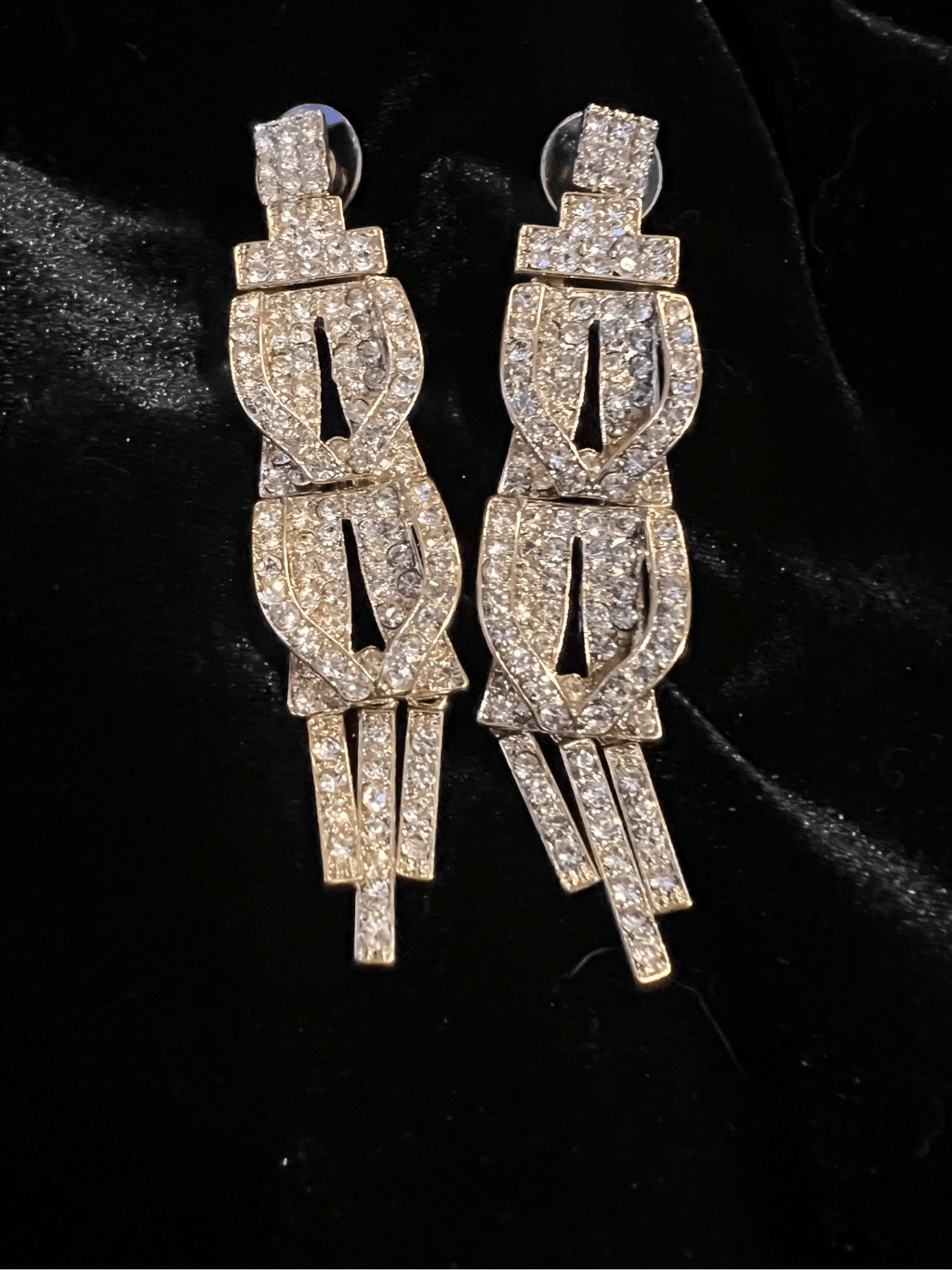 Stylish Earrings for Every Occasion | Trendy Designs-image