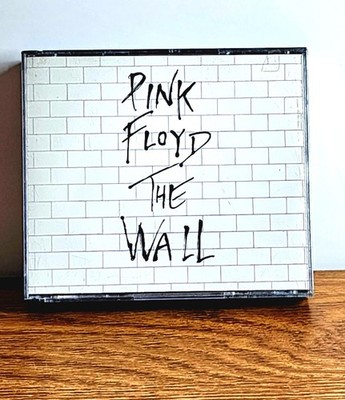 Pink Floyd The Wall 2CD Set Fatboy Jewel Case 1994 Remaster  NM/Excellent