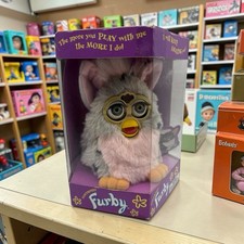 1998 Originale Furby Snow Leopard grigio rosa occhi verdi nuovo con etichetta - modello 70-800