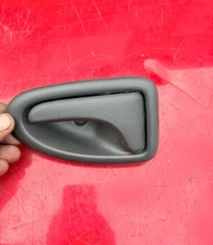 RENAULT MASTER DOOR INTERIOR HANDLE FRONT Right  7700830078, 91127201
