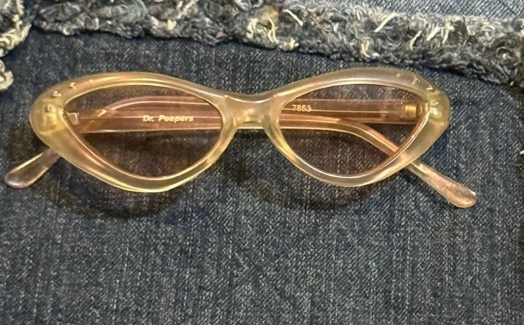 Cat Eye Pink Original Vintage Sunglasses for sale | eBay display picture 1